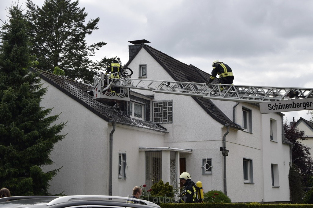 Feuer 2 Koeln Brueck Am Schildschen P14.JPG - Miklos Laubert